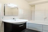 bathroom junior eFi Palace