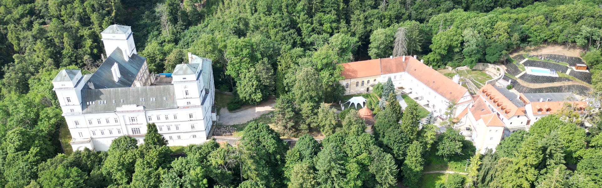 Castle Račice area